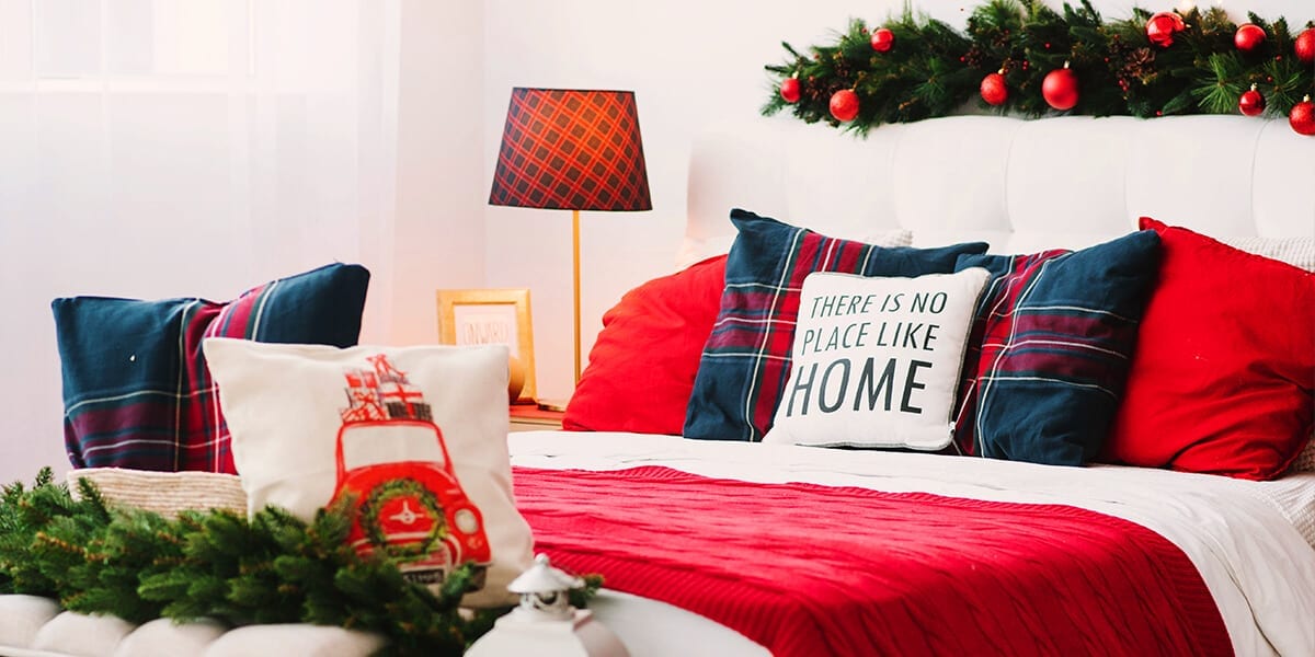 Christmas Pillows, Christmas Bedroom & Bath Decor