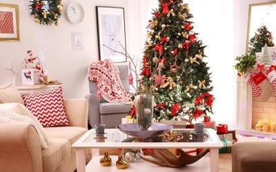 17 Holiday Decor Hotspots: Decking the halls room-by-room