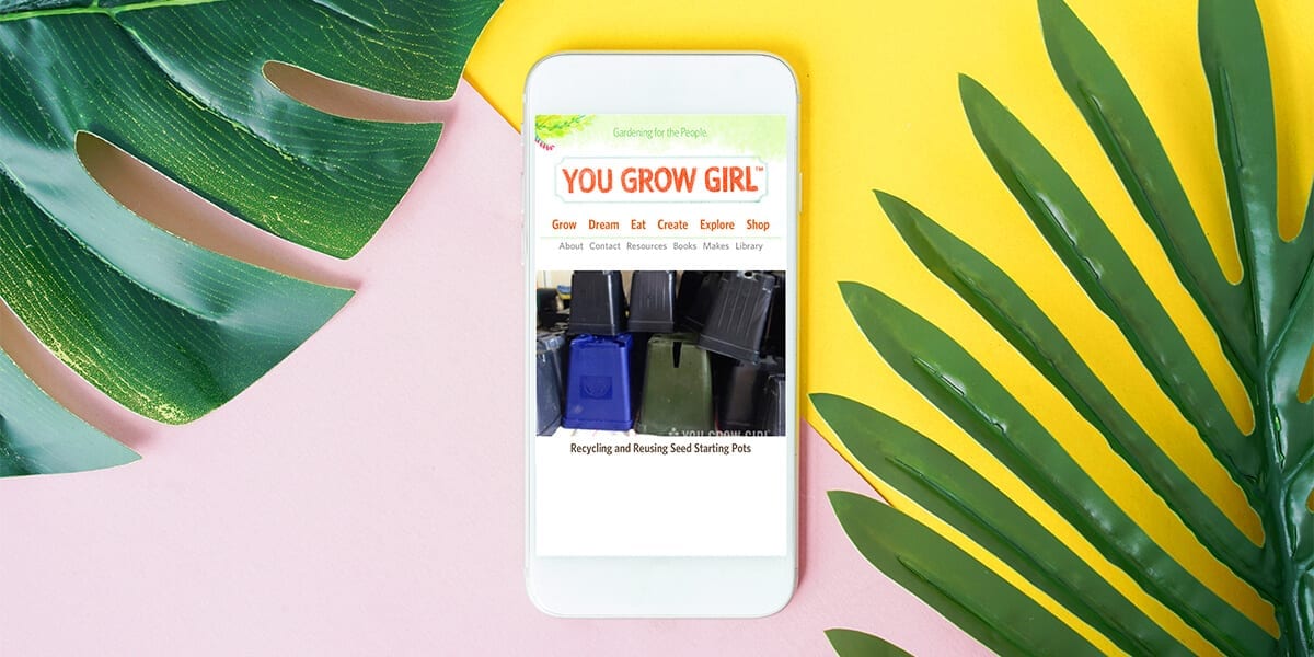 platt-hill-2021-garden-bloggers-influencers-you-grow-girl-phone-leaves