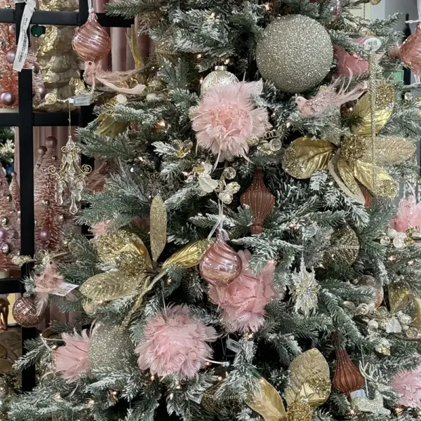 Pink Christmas Decorating Trend Inspiration