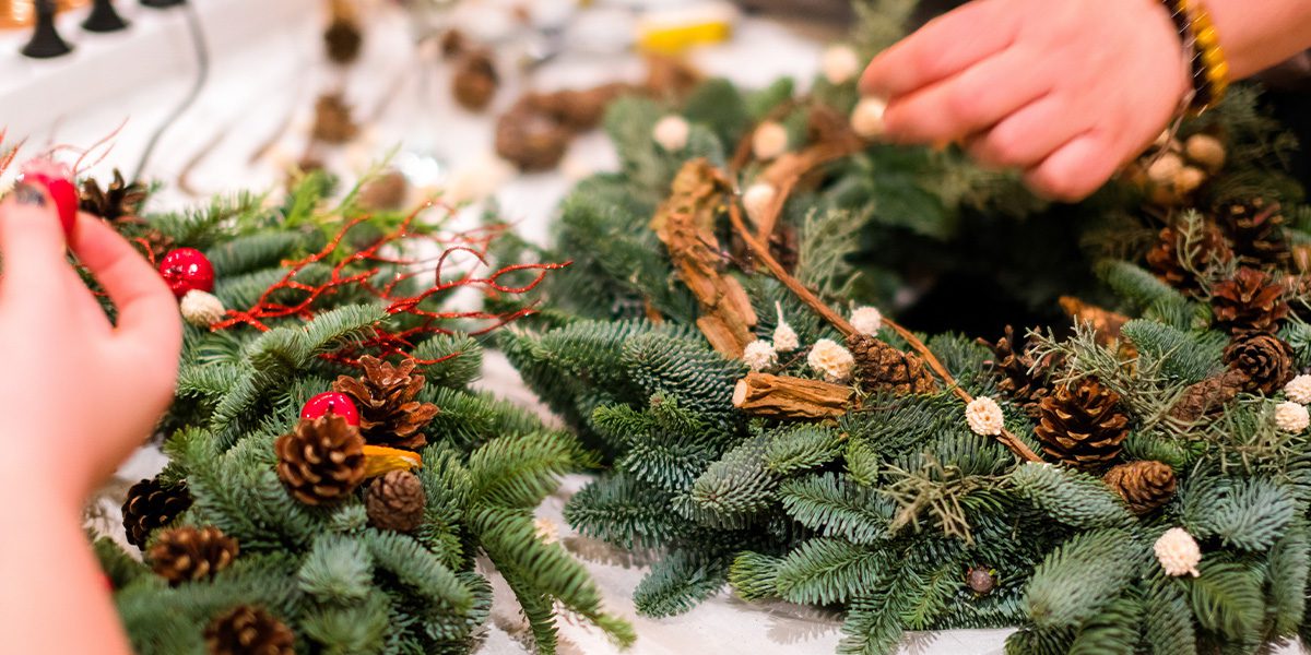 Christmas wreath DIY-Platt Hill Nursery-Chicago