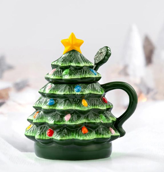 Platt Hill Nursery-Chicago-gift guide 2023-Lidded Tree Mug with Snowflake Spoon