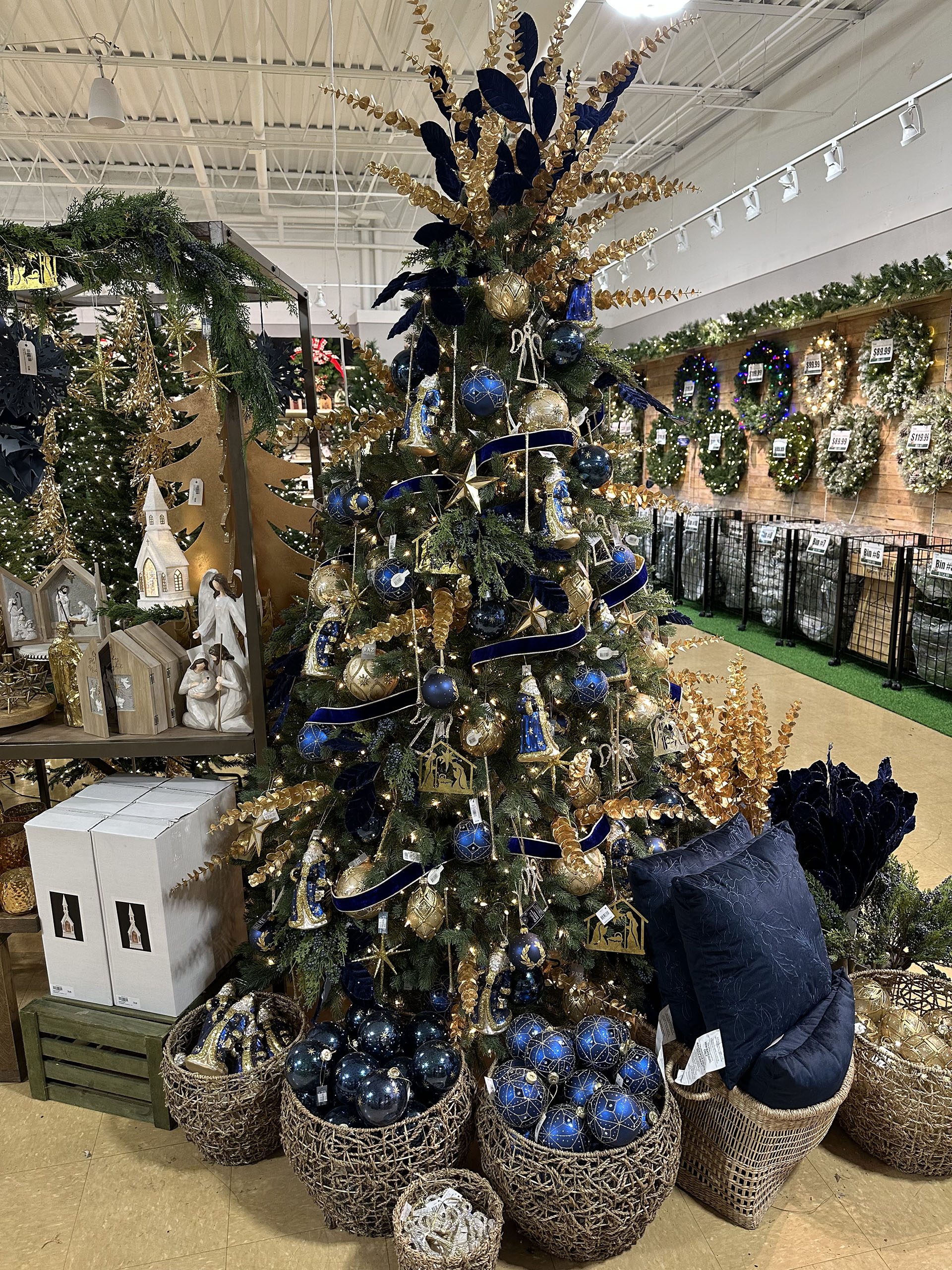 Celestial Midnight 2025 BL 1920x2560 Themed Christmas tree for 2025